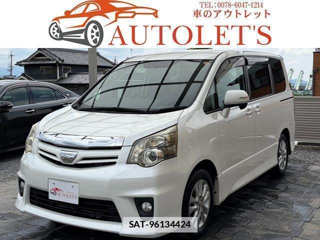 Toyota NOAH 2011-02 7796849-0