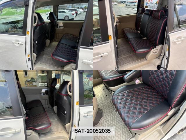 Toyota NOAH 2013-07 7796858-7