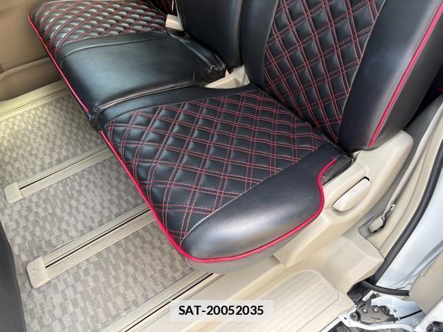 Toyota NOAH 2013-07 7796858-8