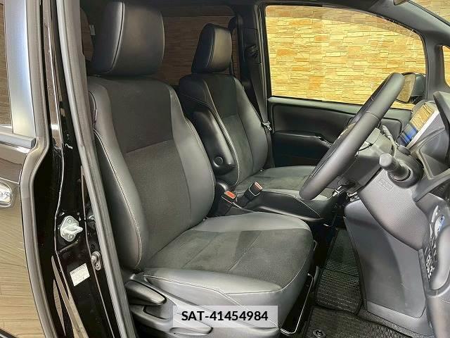 Toyota NOAH 2019-10 7797366-4