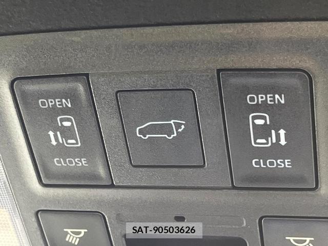 Toyota NOAH 2025-02 7797451-2