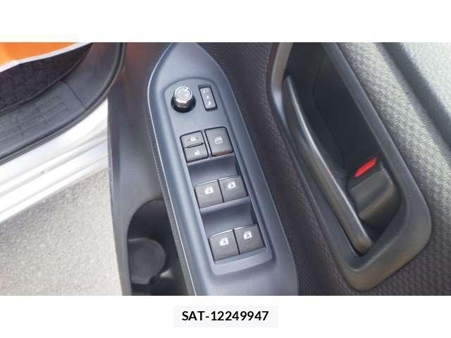 Toyota NOAH 2015-07 7797458-11
