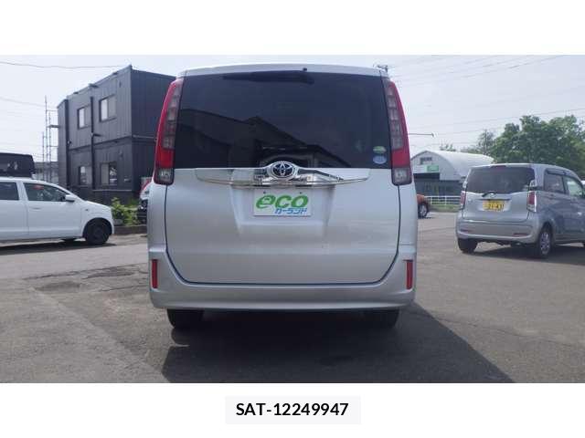 Toyota NOAH 2015-07 7797458-5