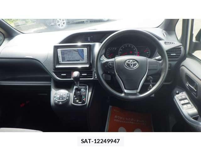 Toyota NOAH 2015-07 7797458-6