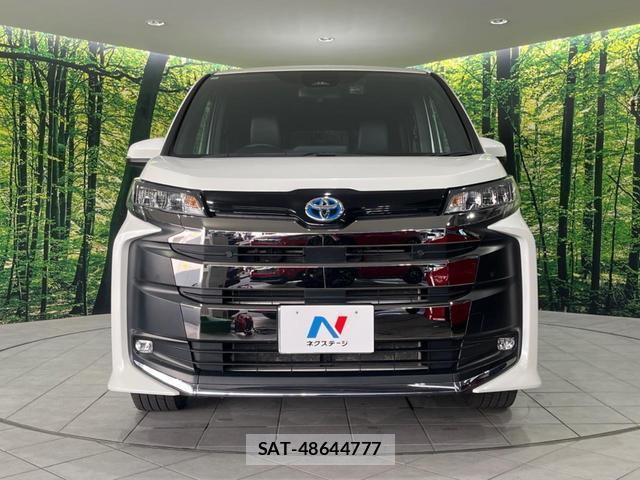 Toyota NOAH 2022-12 7797529-14