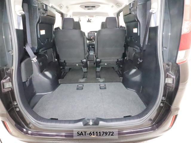 Toyota NOAH 2015-10 7797602-11