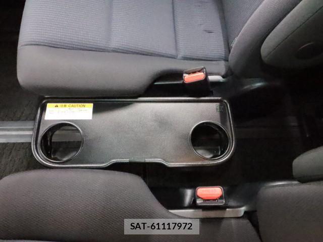 Toyota NOAH 2015-10 7797602-12
