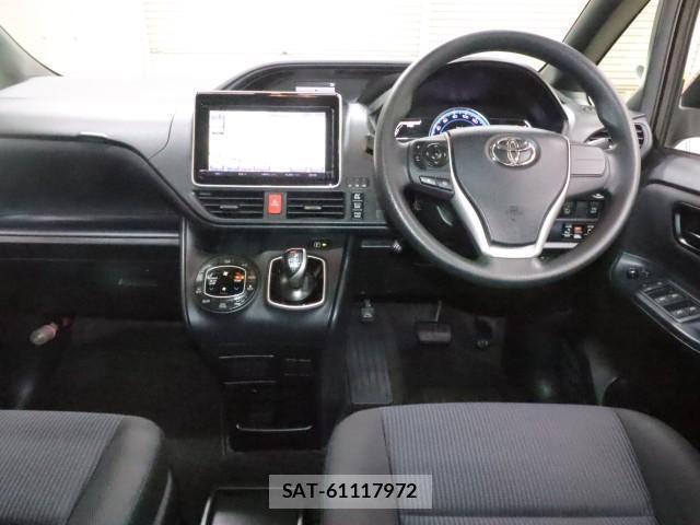 Toyota NOAH 2015-10 7797602-2