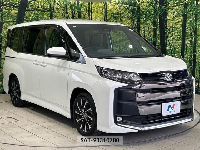 Toyota NOAH 2023-01 7797646-15