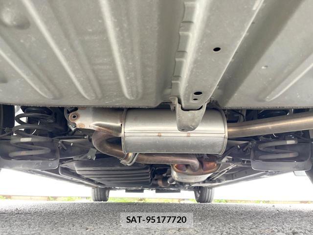 Toyota NOAH 2016-09 7798253-18