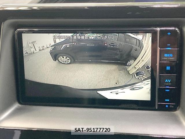 Toyota NOAH 2016-09 7798253-3