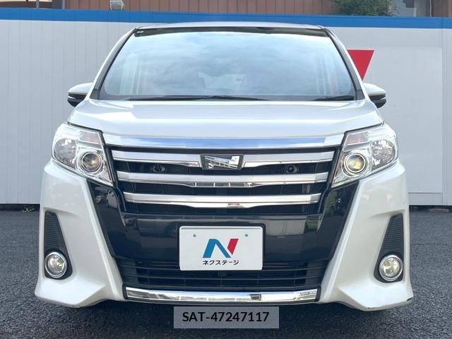 Toyota NOAH 2014-06 7798257-13