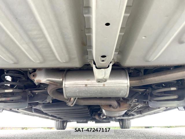 Toyota NOAH 2014-06 7798257-18