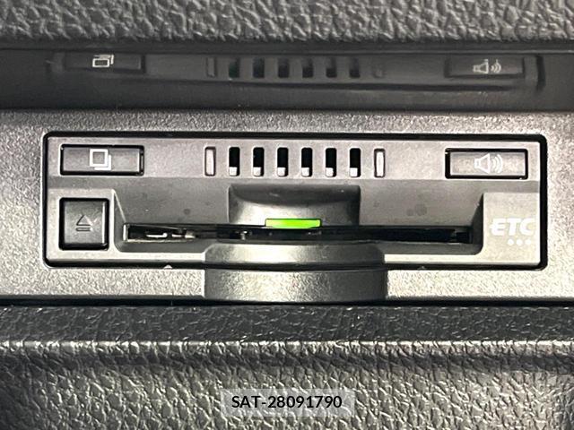 Toyota NOAH 2019-08 7798416-7