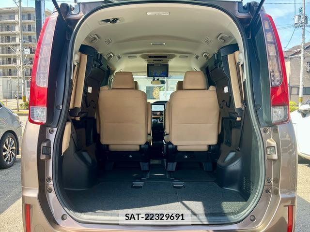 Toyota NOAH 2014-04 7798441-16