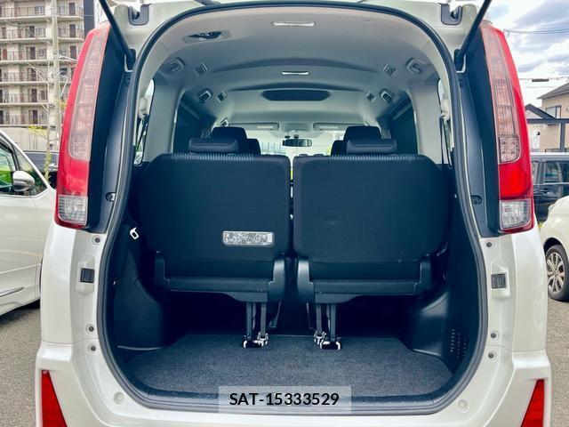 Toyota NOAH 2016-01 7798450-15