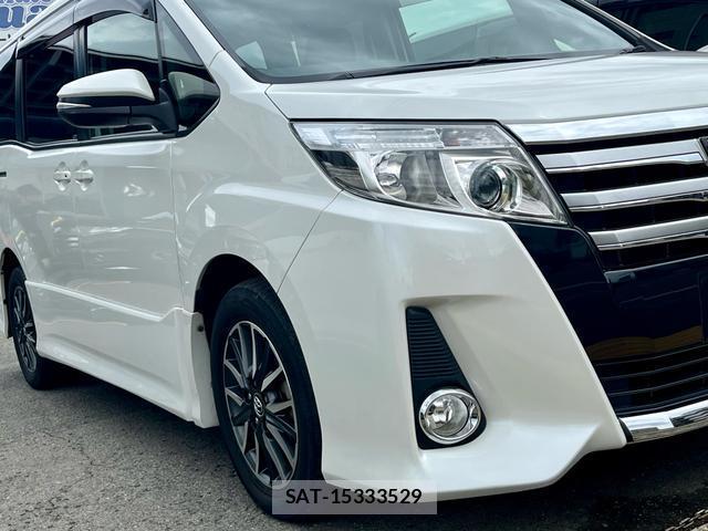Toyota NOAH 2016-01 7798450-5