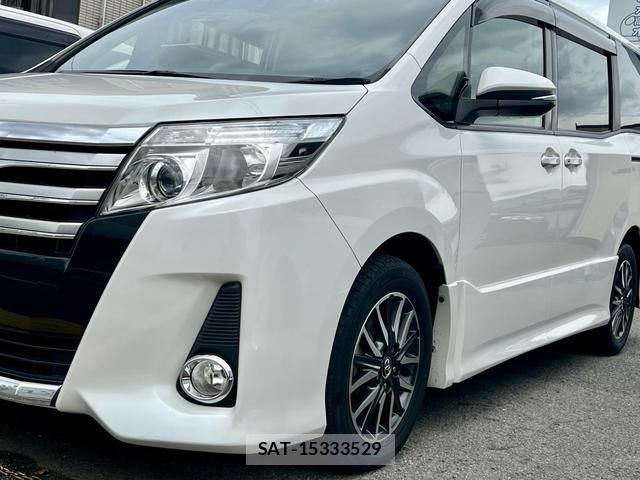 Toyota NOAH 2016-01 7798450-7