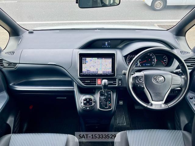 Toyota NOAH 2016-01 7798450-9
