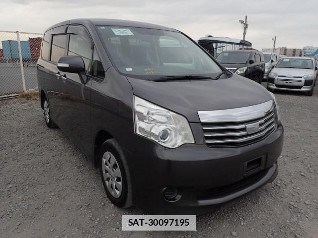 Toyota NOAH 2012-06 7798890-0