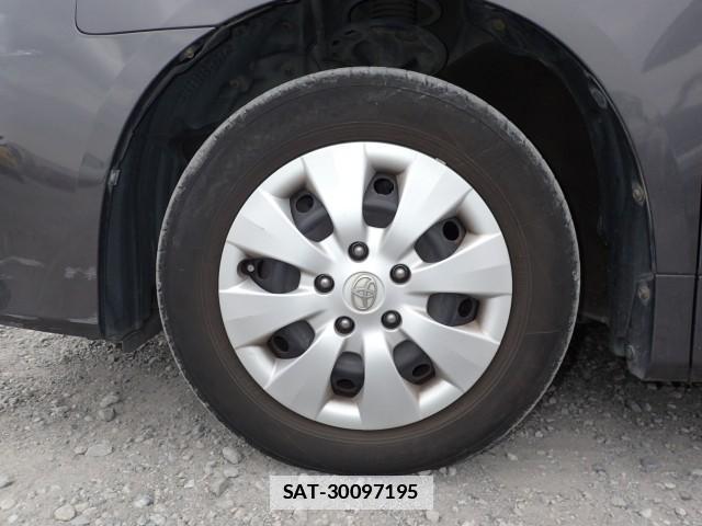 Toyota NOAH 2012-06 7798890-14