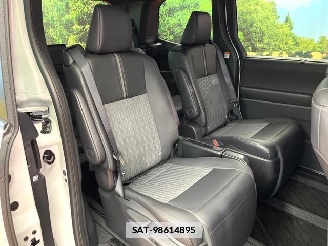 Toyota NOAH 2026-02 7799098-10