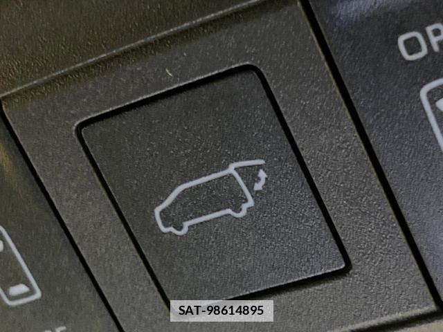 Toyota NOAH 2026-02 7799098-8