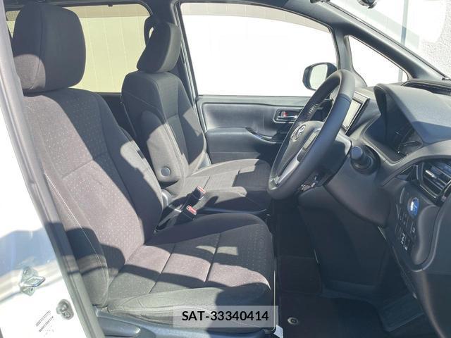 Toyota NOAH 2019-03 7799141-7