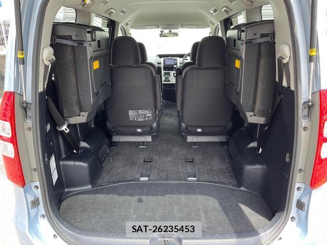 Toyota NOAH 2011-04 7799177-10