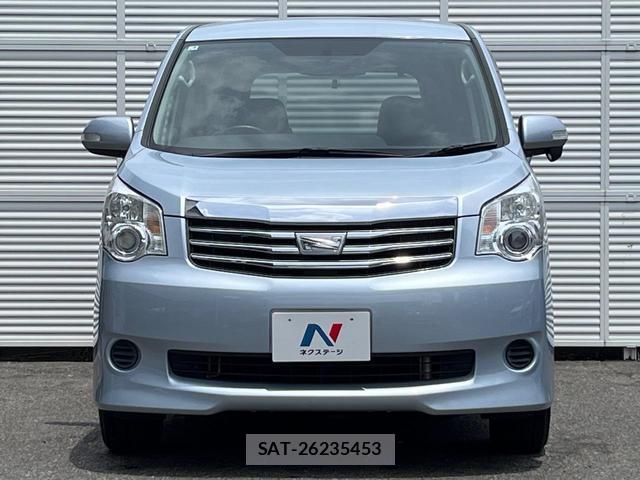 Toyota NOAH 2011-04 7799177-14