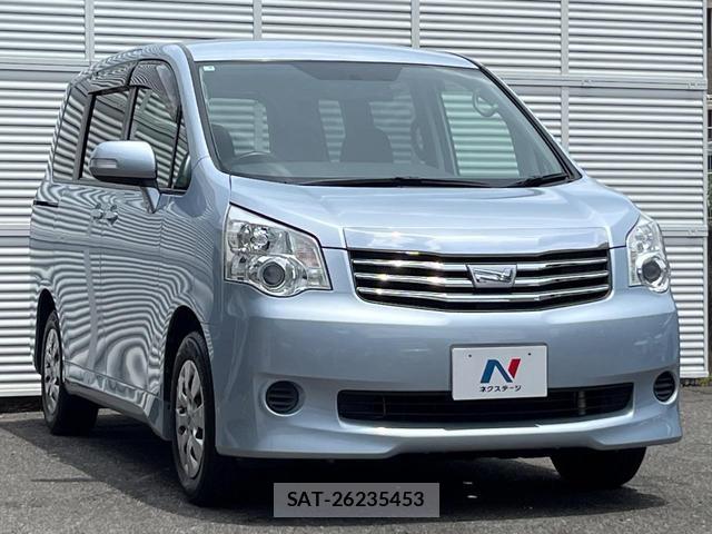 Toyota NOAH 2011-04 7799177-16