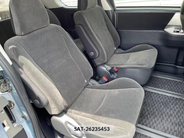 Toyota NOAH 2011-04 7799177-8