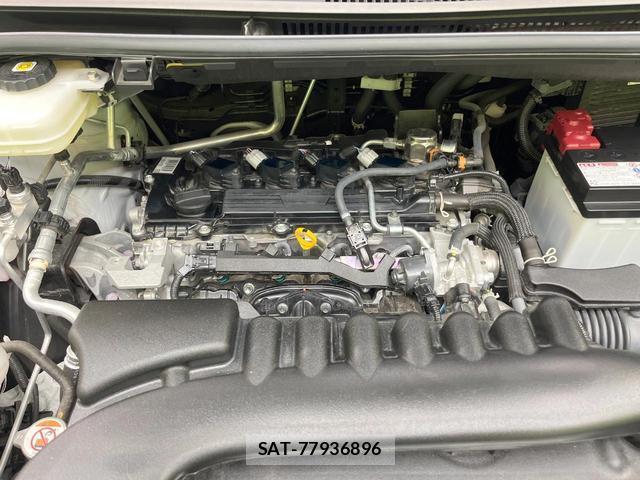 Toyota NOAH 2023-05 7799440-17