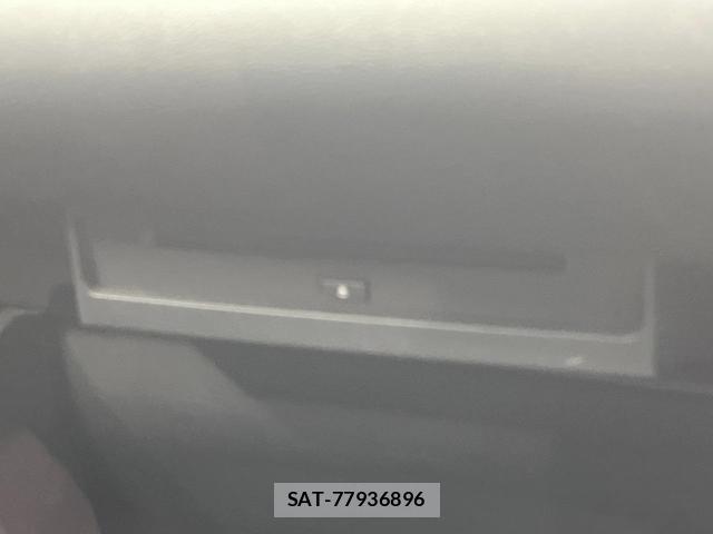 Toyota NOAH 2023-05 7799440-6