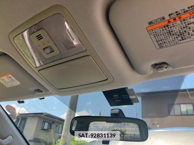 Toyota NOAH 2008-09 7799725-17