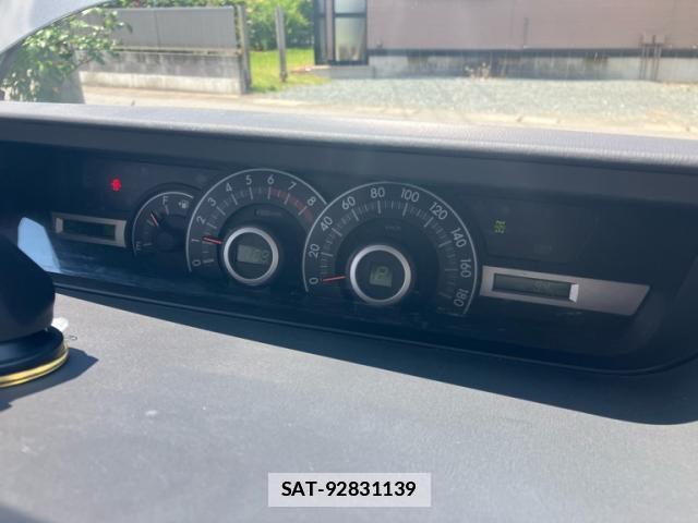 Toyota NOAH 2008-09 7799725-19