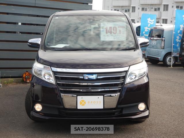Toyota NOAH 2015-04 7799917-1
