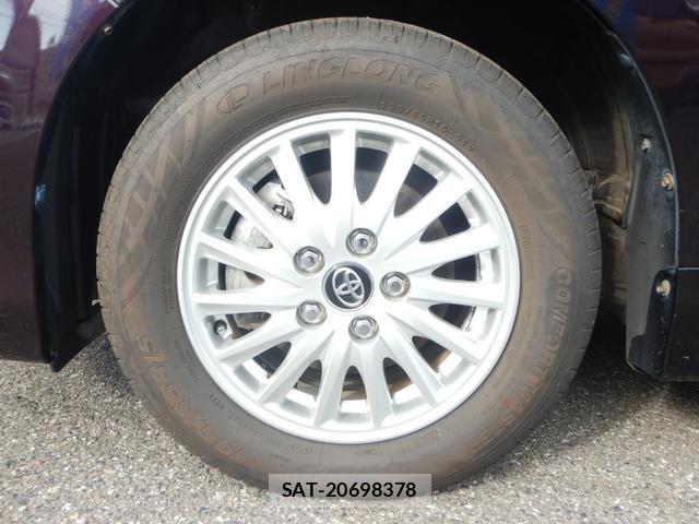 Toyota NOAH 2015-04 7799917-11