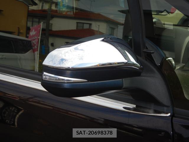 Toyota NOAH 2015-04 7799917-7