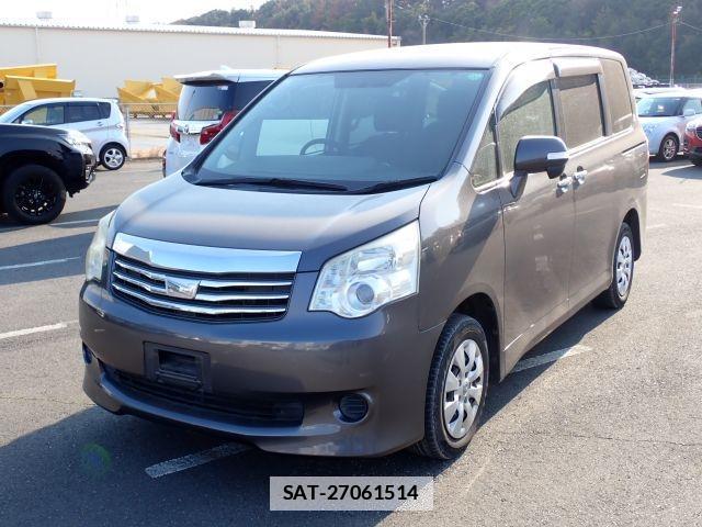 Toyota NOAH 2011-02 7799985-12