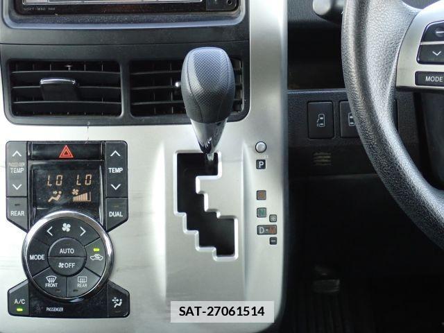 Toyota NOAH 2011-02 7799985-15