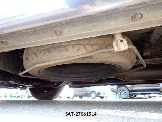 Toyota NOAH 2011-02 7799985-17