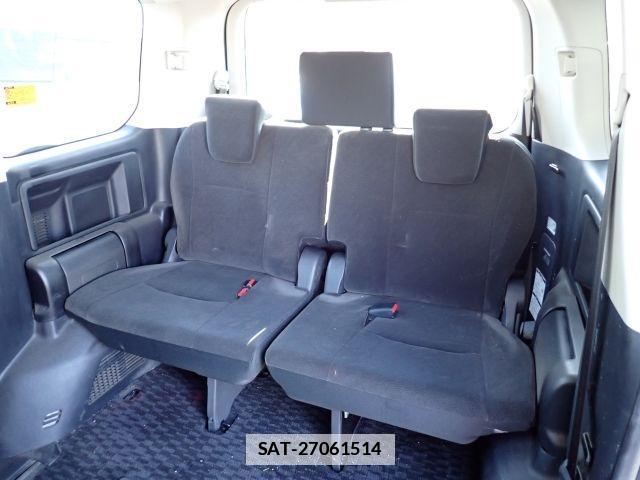 Toyota NOAH 2011-02 7799985-7