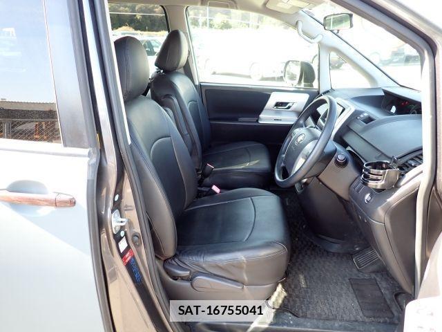 Toyota NOAH 2011-10 7799986-5