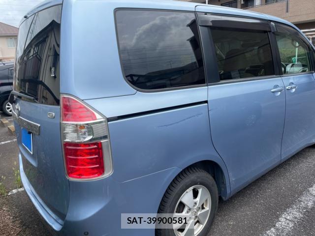 Toyota NOAH 2009-04 7800017-5