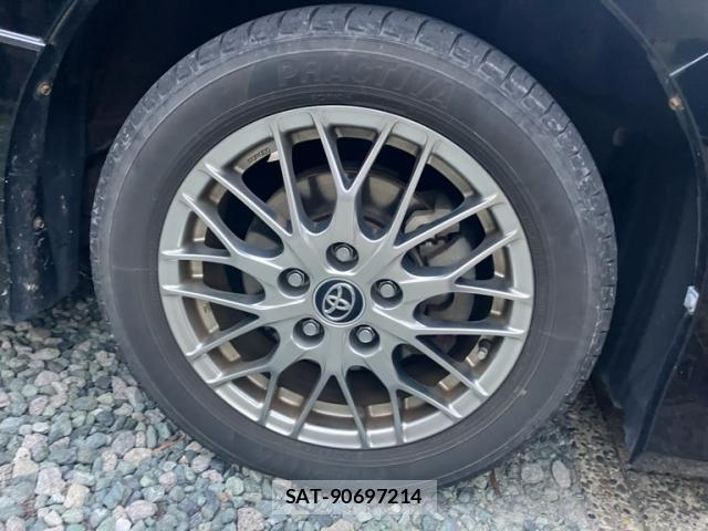 Toyota NOAH 2018-04 7800258-12