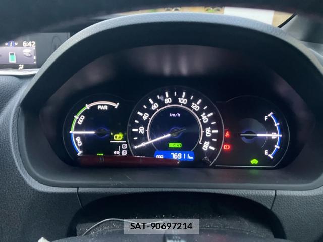 Toyota NOAH 2018-04 7800258-17