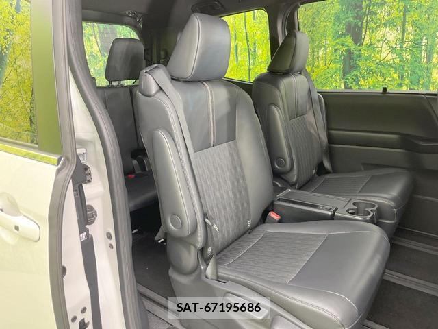 Toyota NOAH 2024-04 7800594-8