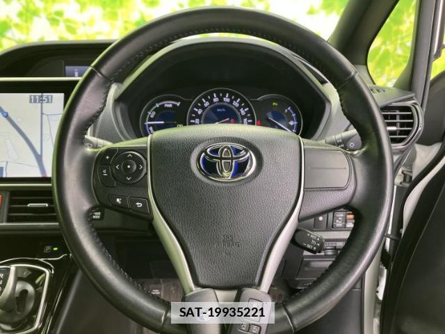 Toyota NOAH 2019-11 7800856-12