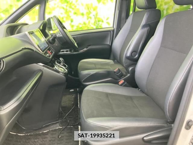 Toyota NOAH 2019-11 7800856-4